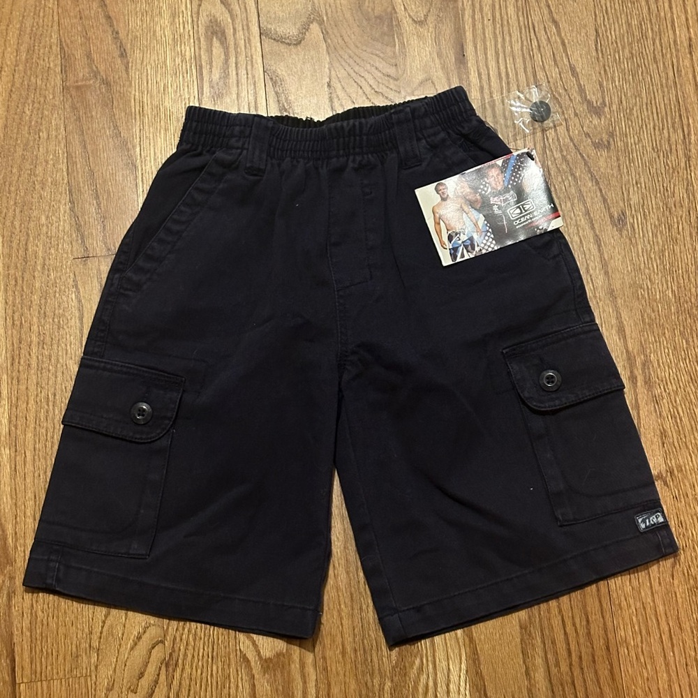 NWT Ocean & Earth Boys Cargo Shorts size 6